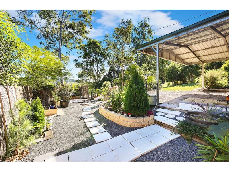 42 Savilles Road, Highworth QLD 4560