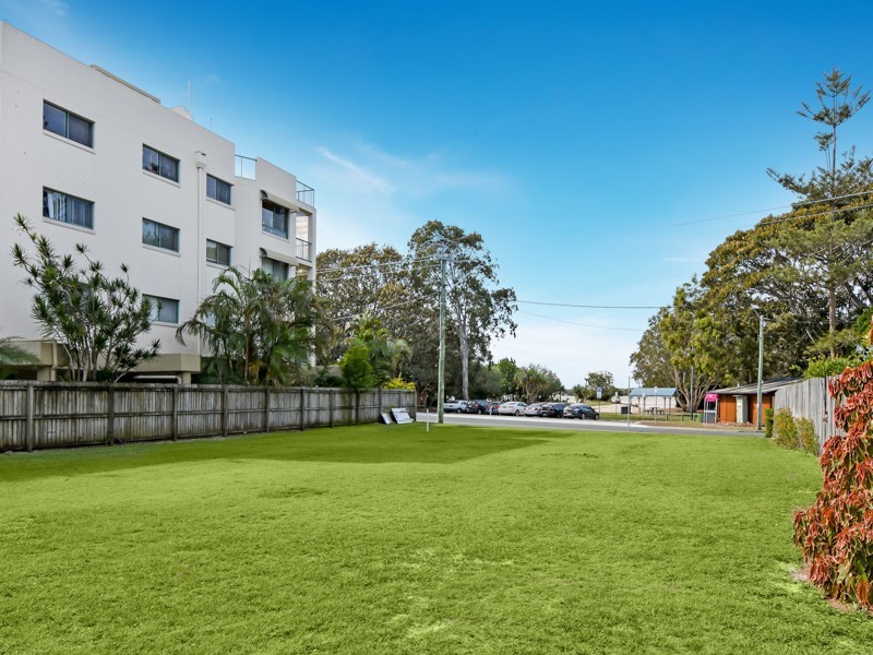65 Esplanade, Golden Beach QLD 4551