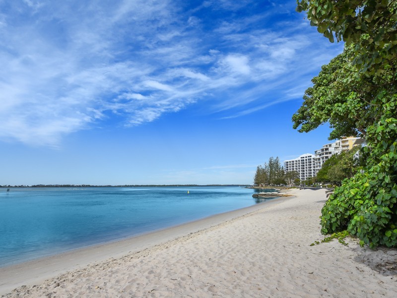 65 Esplanade, Golden Beach QLD 4551