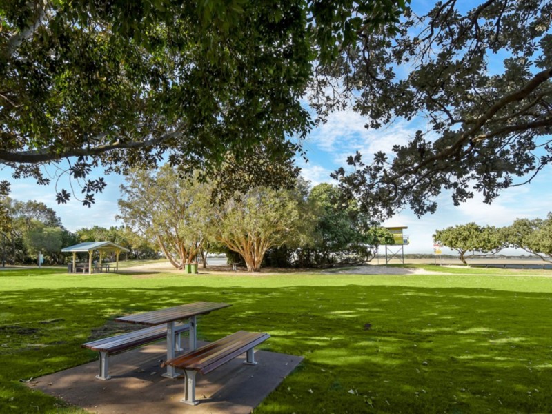 65 Esplanade, Golden Beach QLD 4551