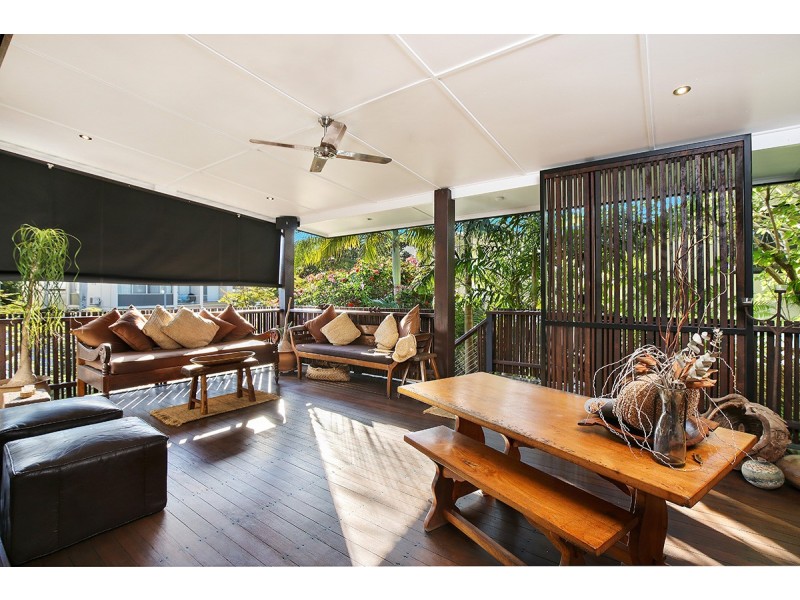 15 Leo Crescent, Alexandra Headland QLD 4572