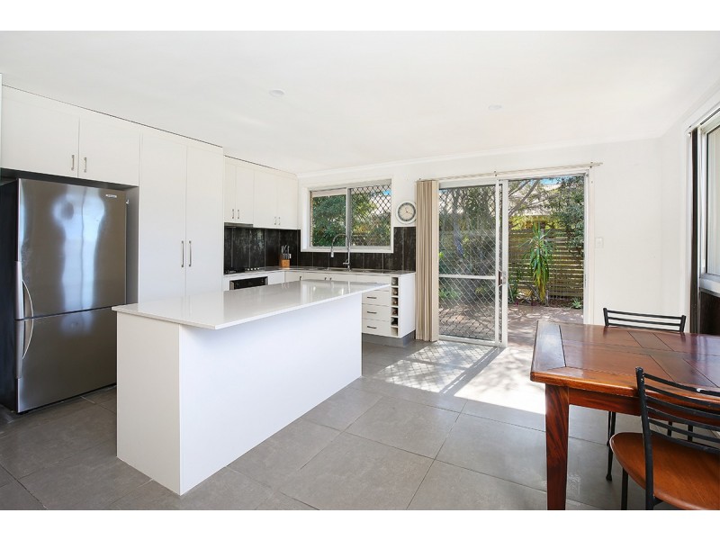 18 Balyata Street, Warana QLD 4575