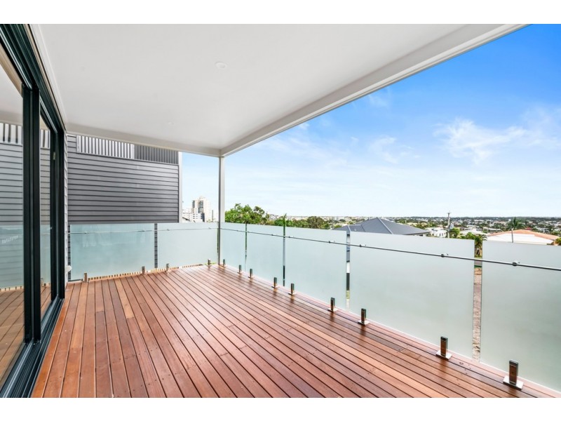 9-11 Marjorie Street, Mooloolaba QLD 4557
