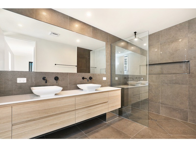 9-11 Marjorie Street, Mooloolaba QLD 4557