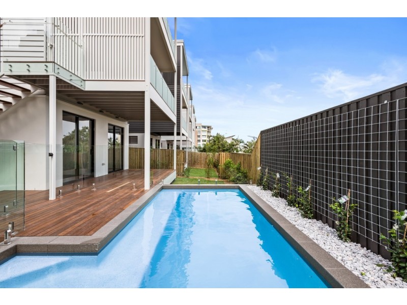 9-11 Marjorie Street, Mooloolaba QLD 4557