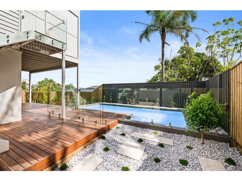 9-11 Marjorie Street, Mooloolaba QLD 4557