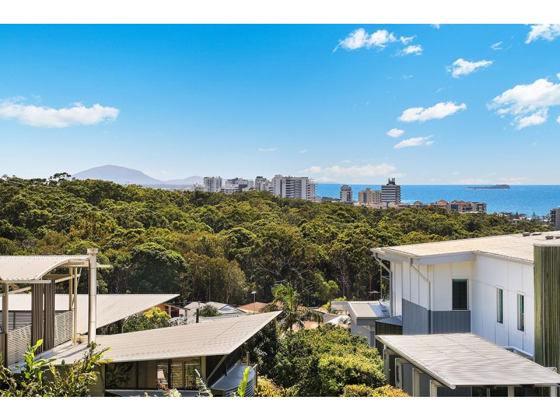 1 Kawana Street, Alexandra Headland QLD 4572