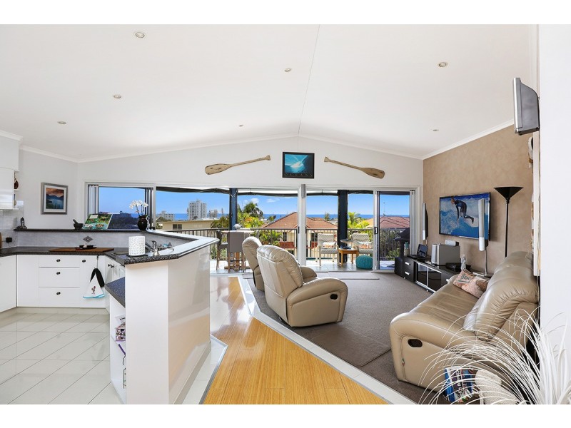 12 Ocean Crest Place, Alexandra Headland QLD 4572