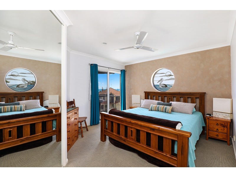 12 Ocean Crest Place, Alexandra Headland QLD 4572