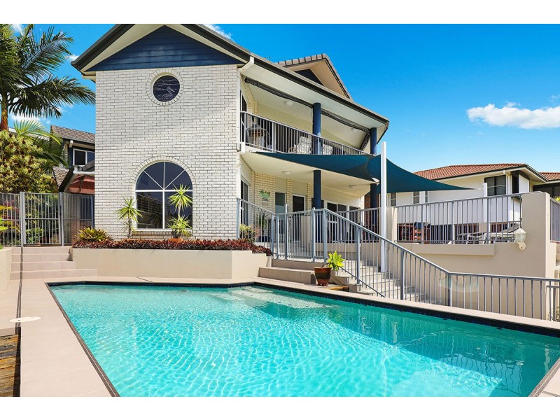 12 Ocean Crest Place, Alexandra Headland QLD 4572