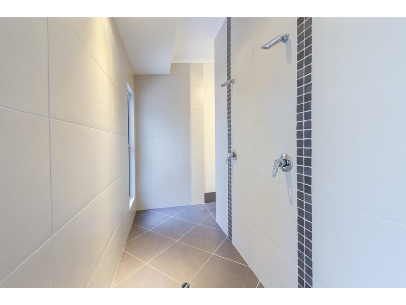 12 Leigha Place, Kureelpa QLD 4560