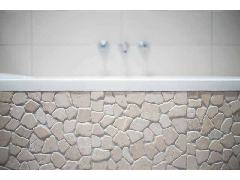 12 Leigha Place, Kureelpa QLD 4560