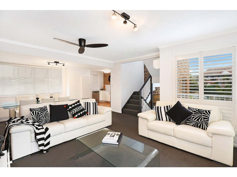 2/15 Alice Street, Alexandra Headland QLD 4572