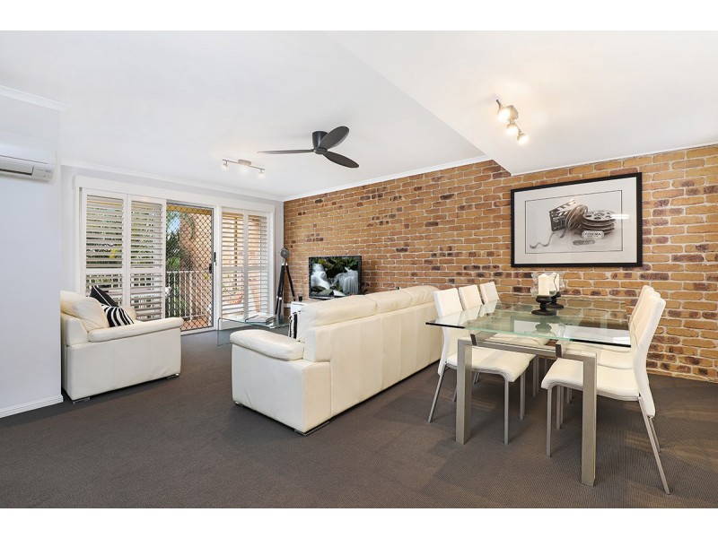 2/15 Alice Street, Alexandra Headland QLD 4572