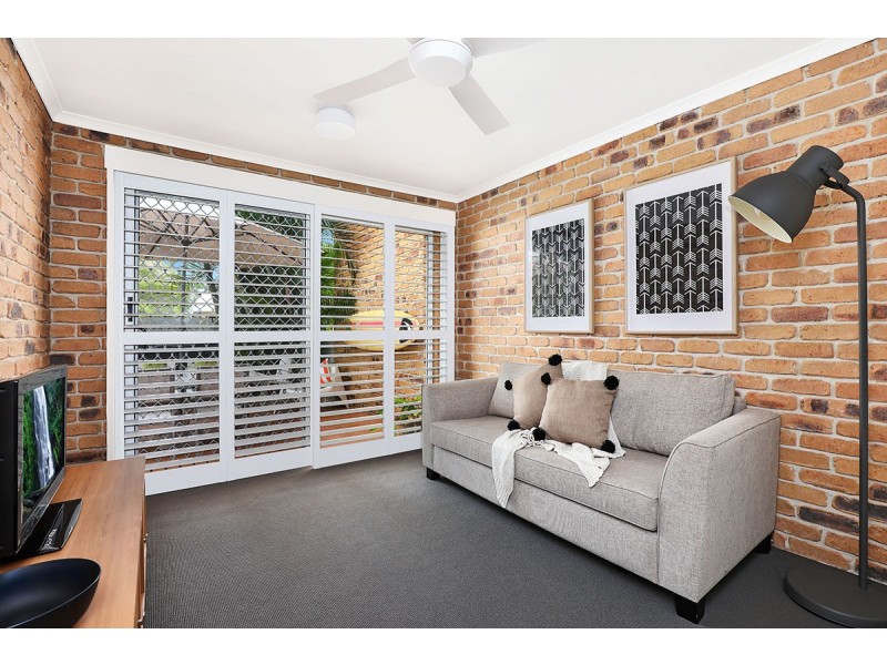 2/15 Alice Street, Alexandra Headland QLD 4572