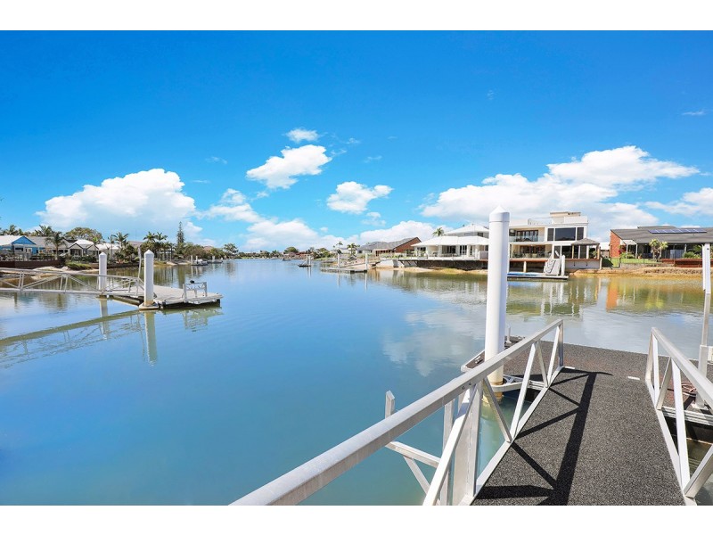 48 Tarwarri Crescent, Mooloolaba QLD 4557