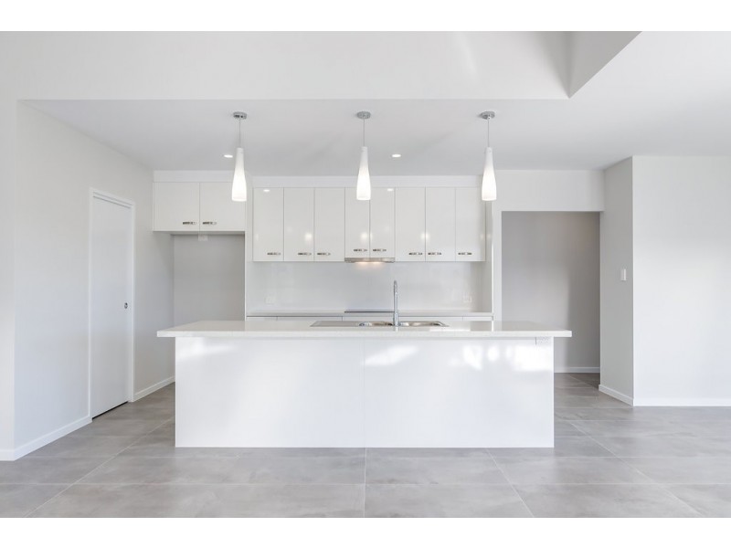 40 Surfrider Place, Mudjimba QLD 4564