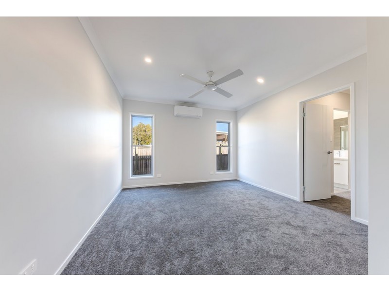 40 Surfrider Place, Mudjimba QLD 4564