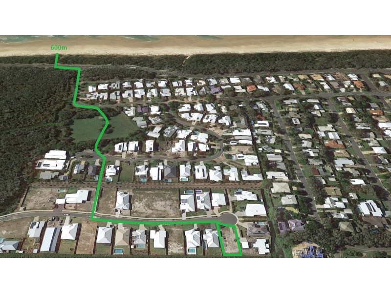 40 Surfrider Place, Mudjimba QLD 4564