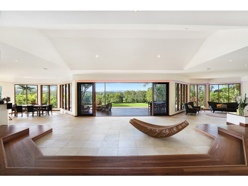 5 Gumboil Road, Lake Macdonald QLD 4563