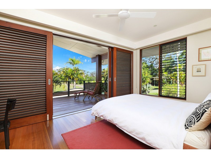 5 Gumboil Road, Lake Macdonald QLD 4563