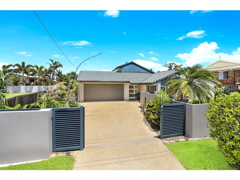 142 Oceanic Drive, Warana QLD 4575
