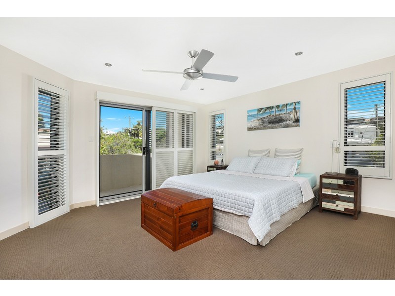 1/8 Leo Crescent, Alexandra Headland QLD 4572