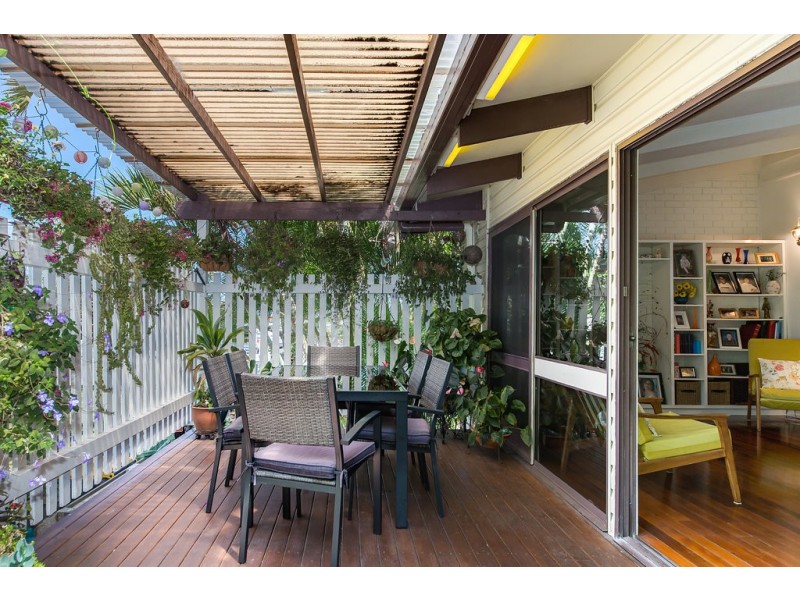 11 Allunga Court, Mooloolaba QLD 4557