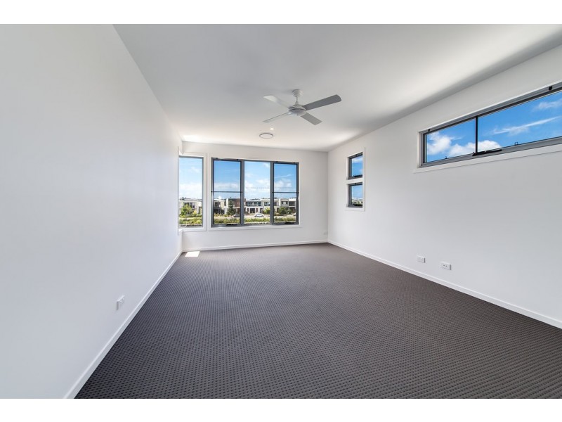 14 Mackenzie Drive, Maroochydore QLD 4558