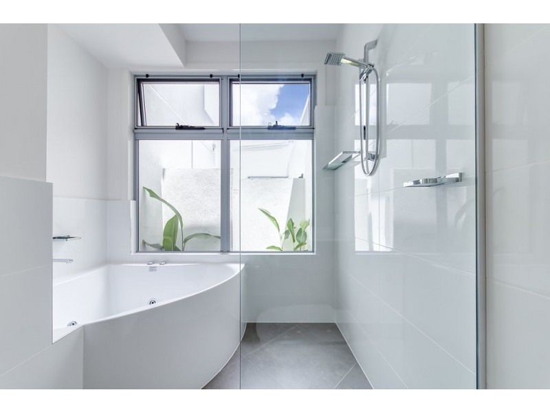 14 Mackenzie Drive, Maroochydore QLD 4558