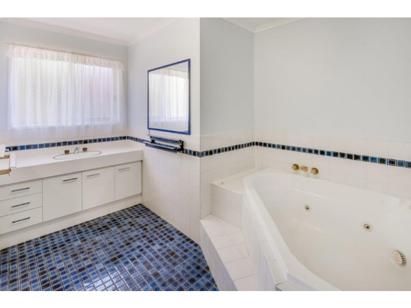24 Orringa Street, Wurtulla QLD 4575