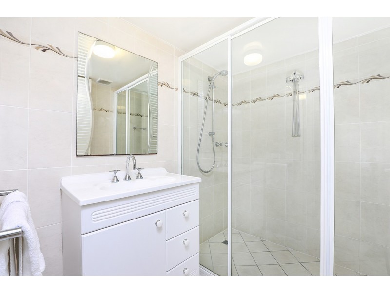 2/70-78 Alexandra parade, Maroochydore QLD 4558