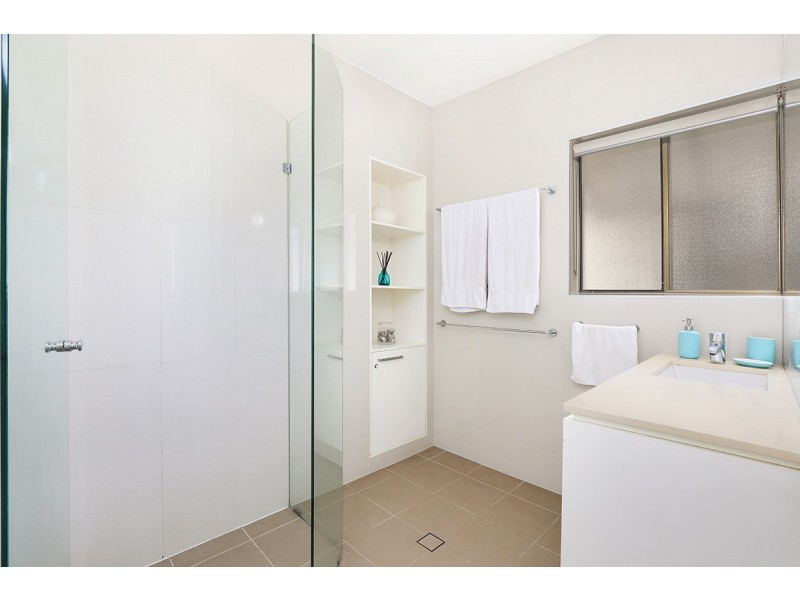 21/1 Ross Cres, Sunshine Beach QLD 4567