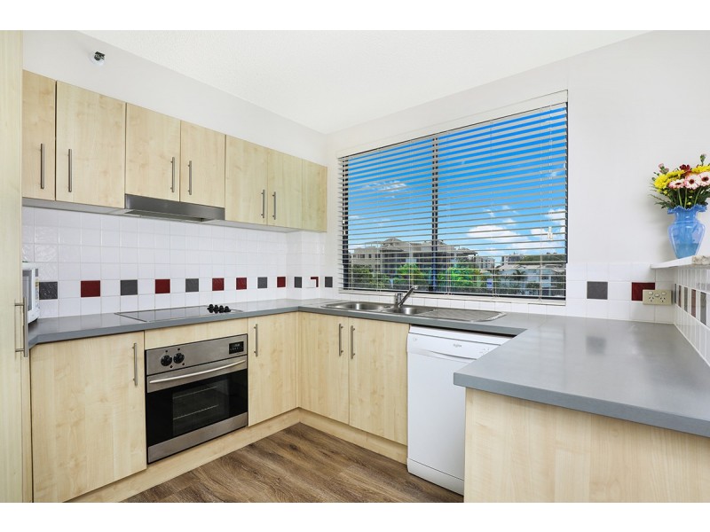 60/53 Sixth Avenue, Maroochydore QLD 4558