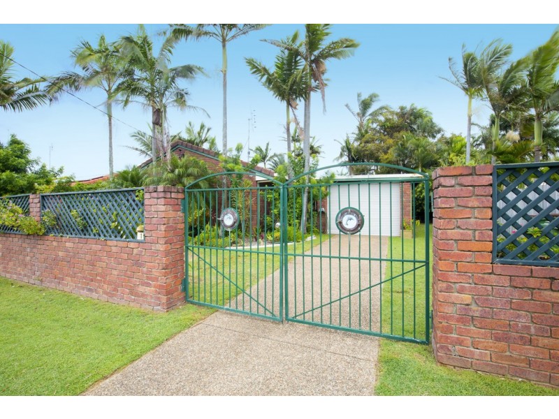 1 Quail Court, Bokarina QLD 4575