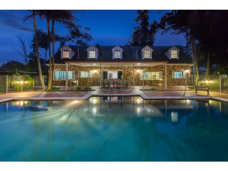 26 Hamilton Close, Mooloolah Valley QLD 4553