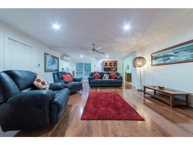 26 Hamilton Close, Mooloolah Valley QLD 4553