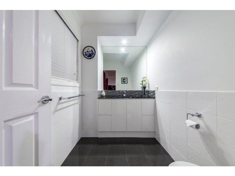 26 Hamilton Close, Mooloolah Valley QLD 4553