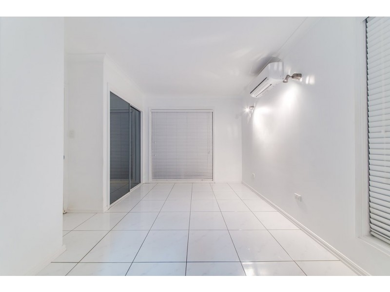 26 Hamilton Close, Mooloolah Valley QLD 4553