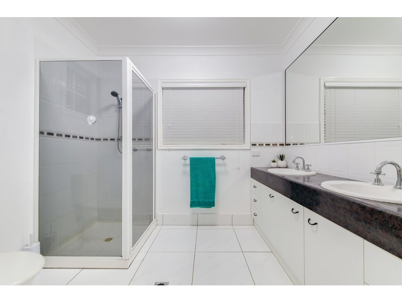 26 Hamilton Close, Mooloolah Valley QLD 4553