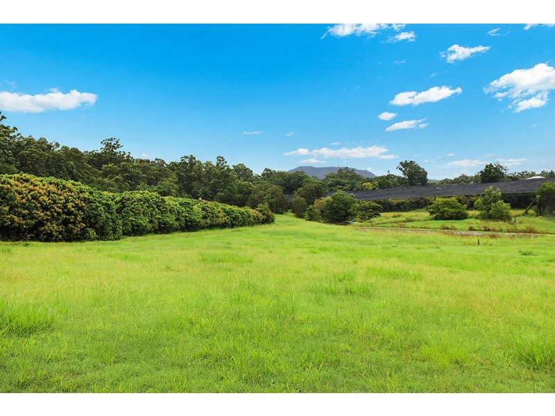1-13 Lindeman Road, Beerwah QLD 4519