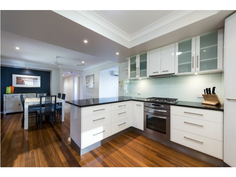 24 Lentara Crescent, Mooloolaba QLD 4557