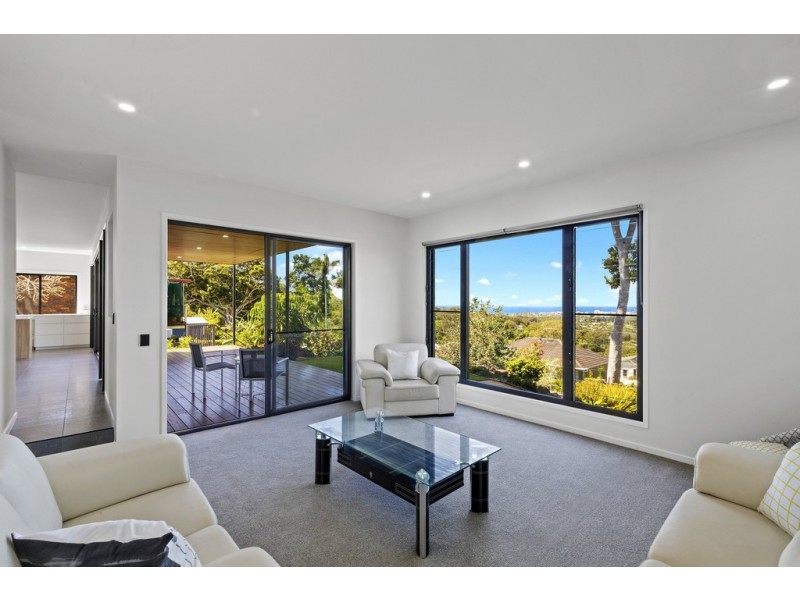 25 Dixon Road, Buderim QLD 4556