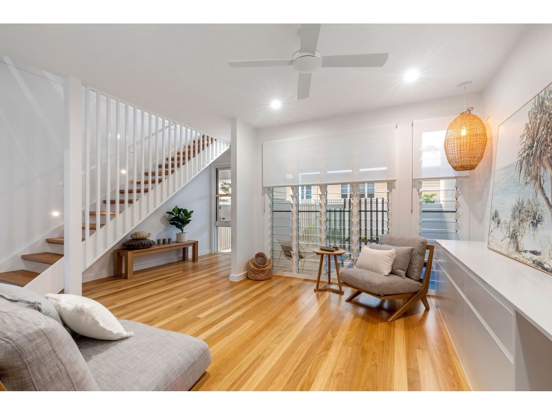 33 Fifth Avenue, Maroochydore QLD 4558