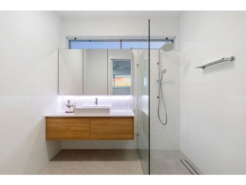 33 Fifth Avenue, Maroochydore QLD 4558