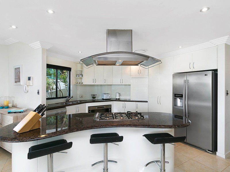 1/8 Marina Walk, Alexandra Headland QLD 4572