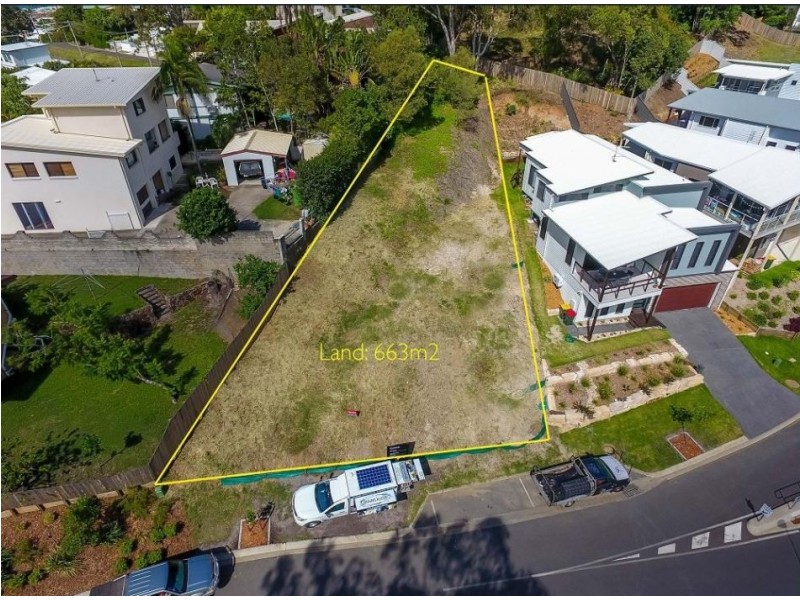 5 The Grove, Alexandra Headland QLD 4572
