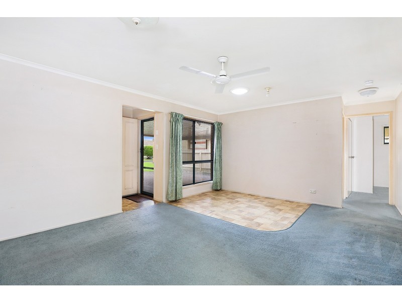233/4 Melody Court, Warana QLD 4575