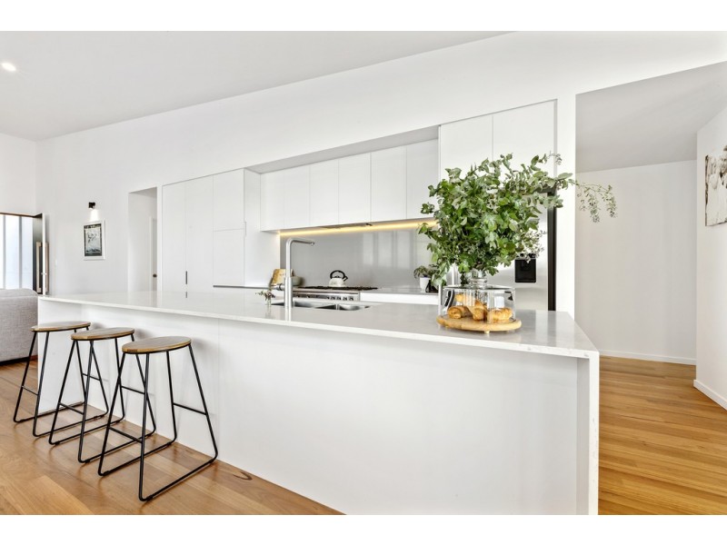 12 The Grove, Alexandra Headland QLD 4572