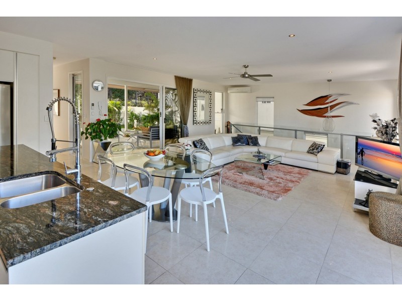 16 Mari Street, Alexandra Headland QLD 4572